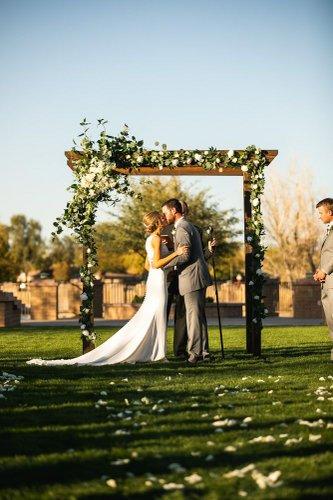 mobile - carousel-hero-element image-7