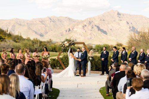 mobile - carousel-hero-element image-0